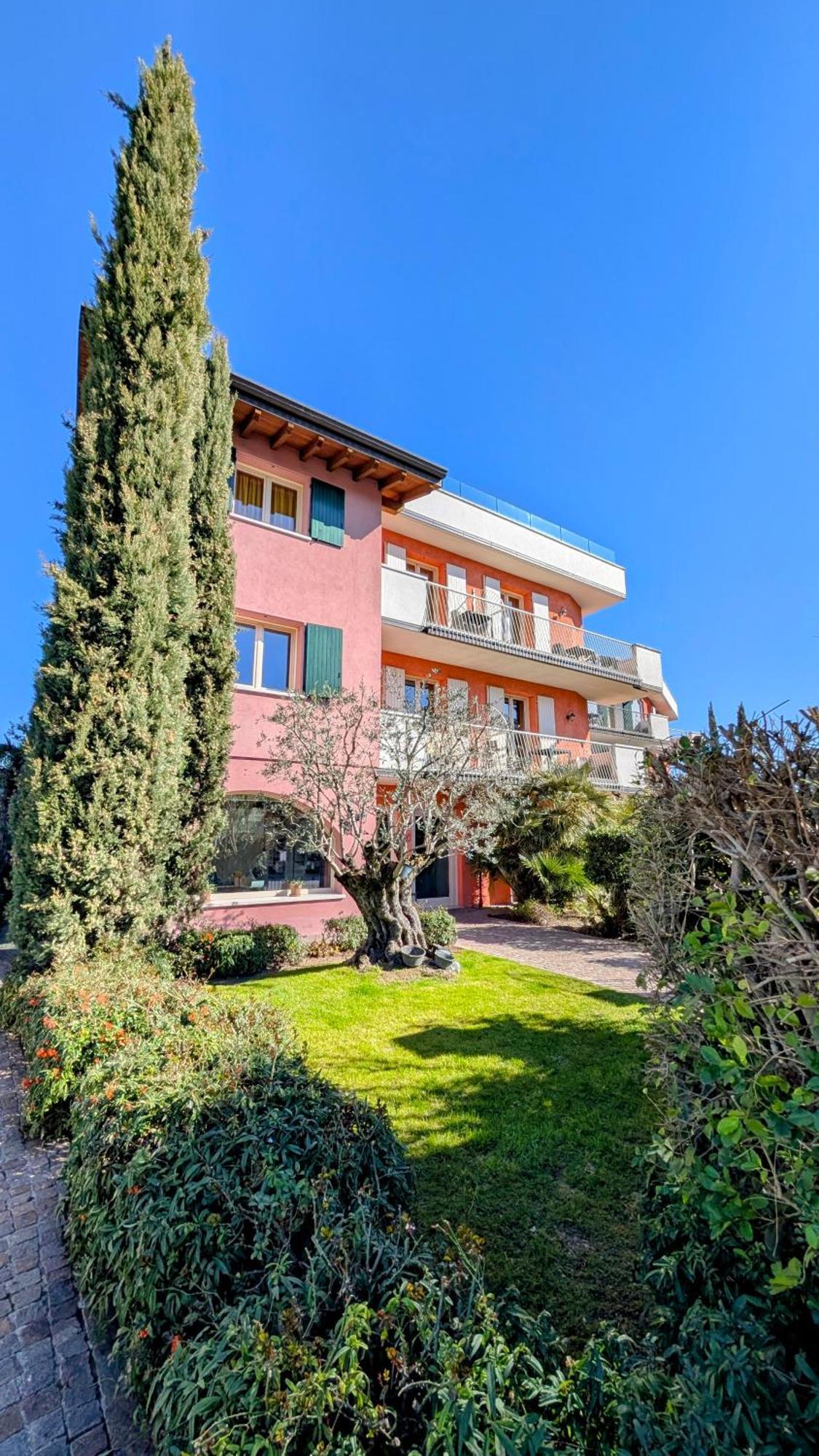 Aparthotel Acqua Sirmione